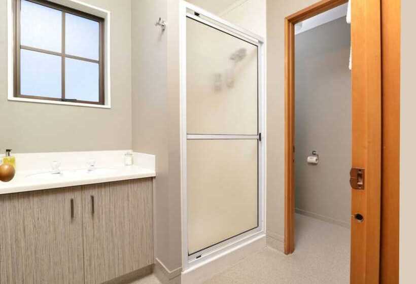 فندق Knightsbridge Court Motor Lodge