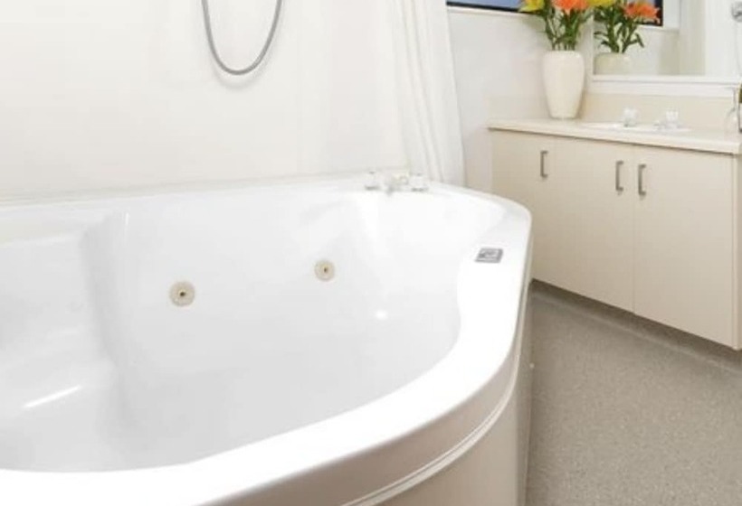 فندق Knightsbridge Court Motor Lodge