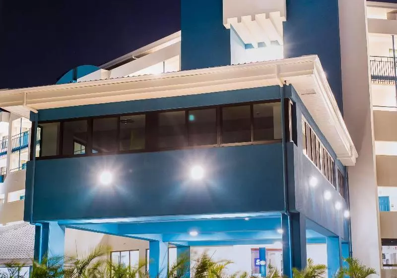 Hôtel Royal Palm Beach Resort