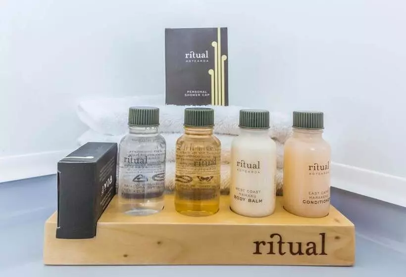 ホテル Twin Peaks Lakeside Inn