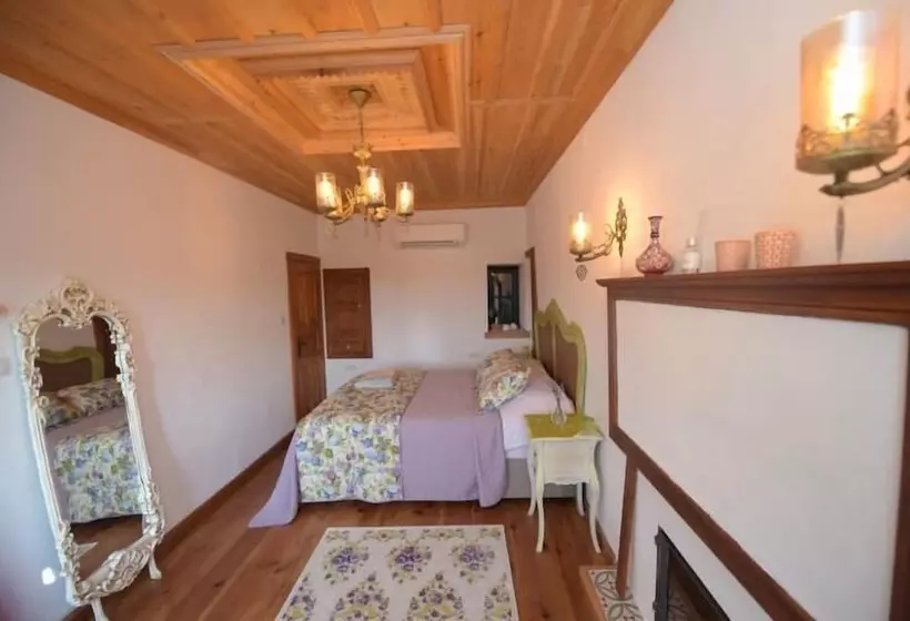 ベッドアンドブレックファースト Sirince Ilya Konak