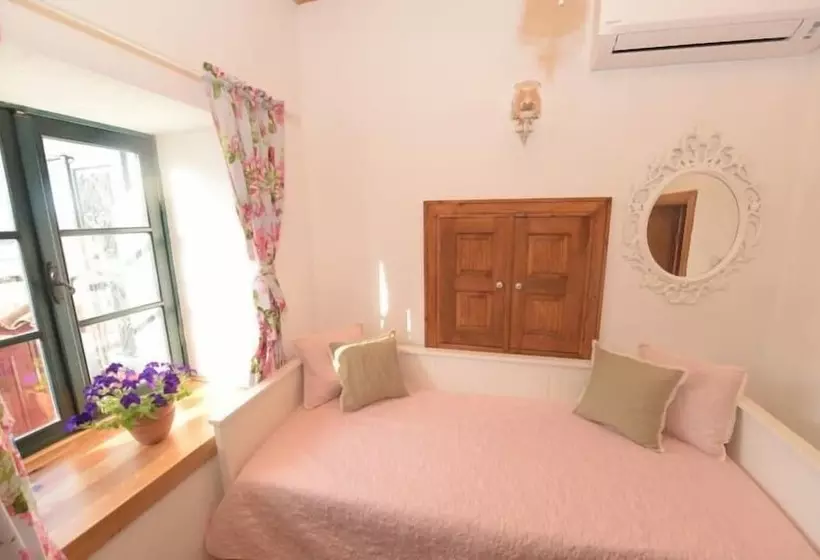 ベッドアンドブレックファースト Sirince Ilya Konak