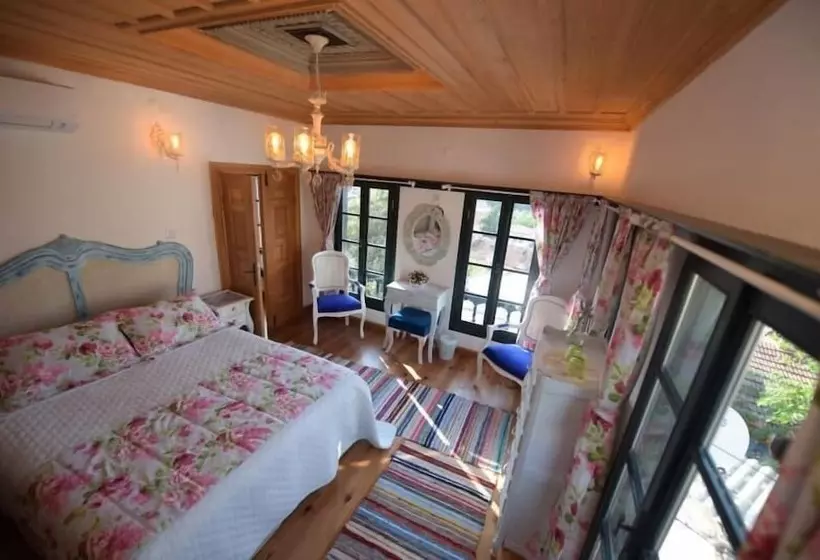 ベッドアンドブレックファースト Sirince Ilya Konak