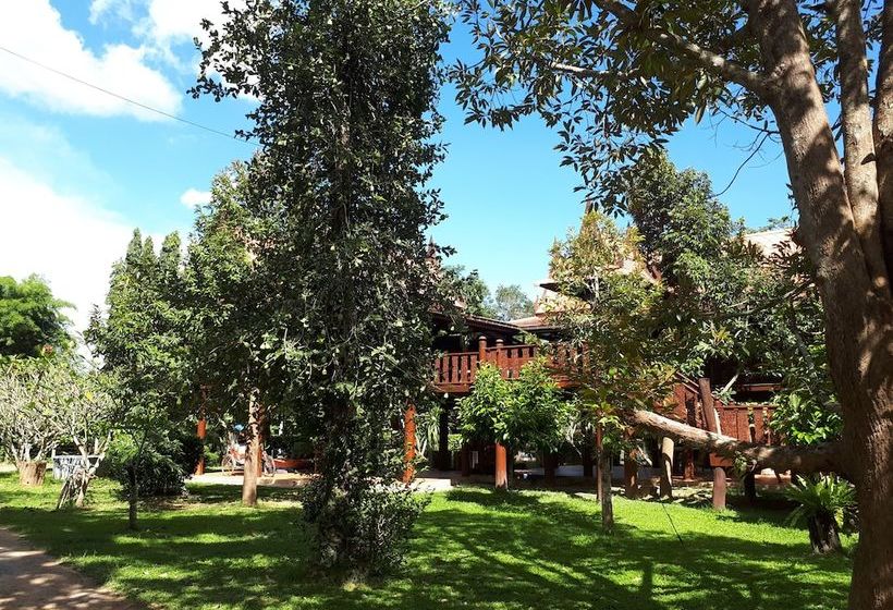בית מלון כפרי Baan Suansabaijai Resort