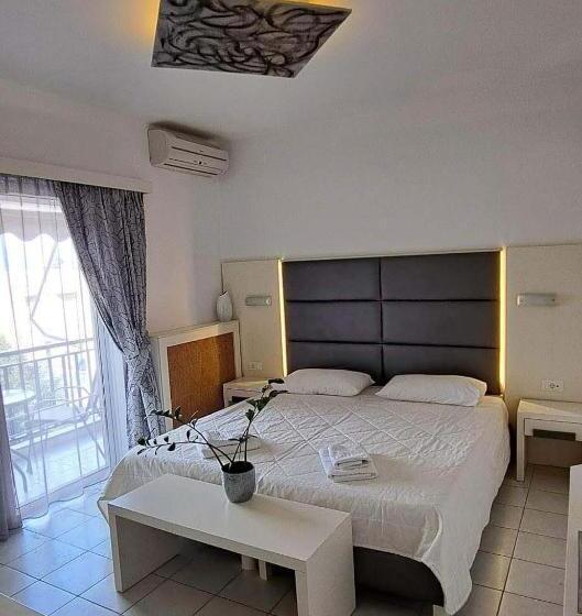 هتل Bicorna Chania