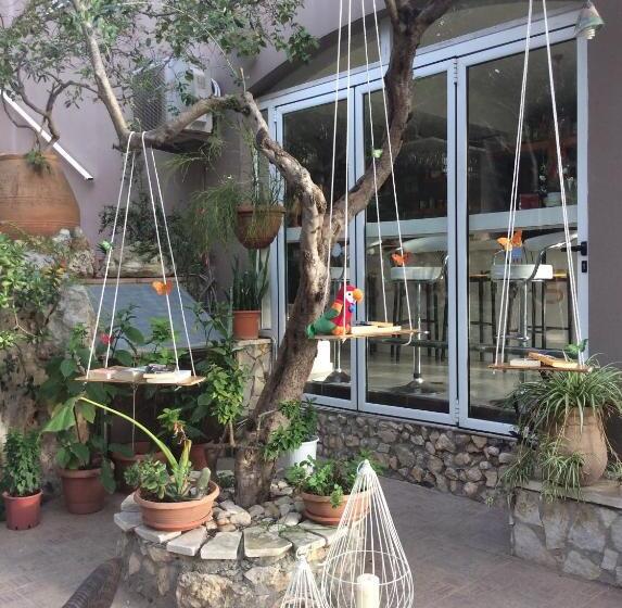 هتل Bicorna Chania