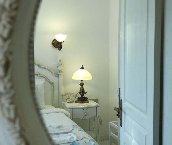 هتل Dantela Butik