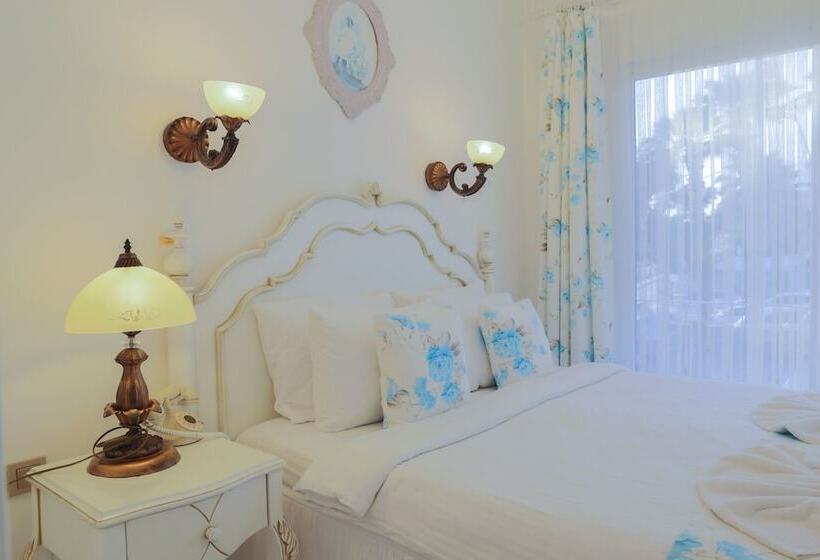 هتل Dantela Butik