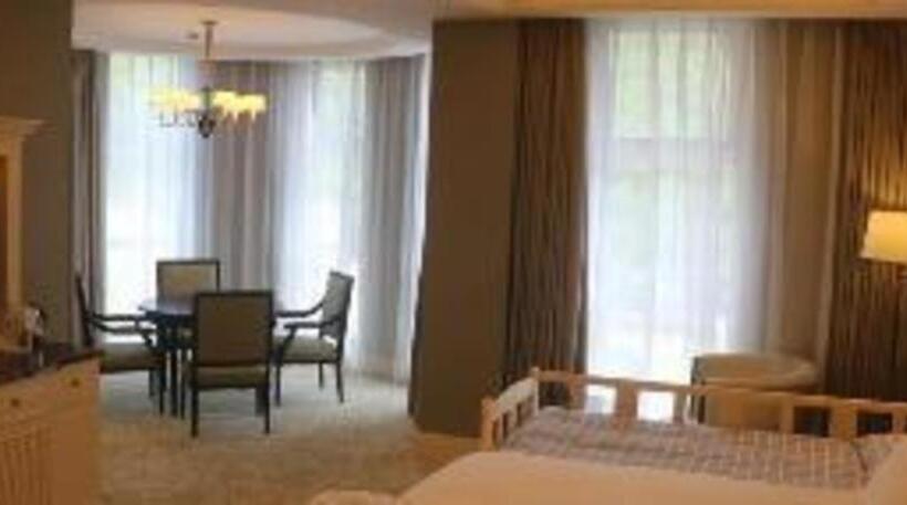 Hotel Deefly Yinrun Town