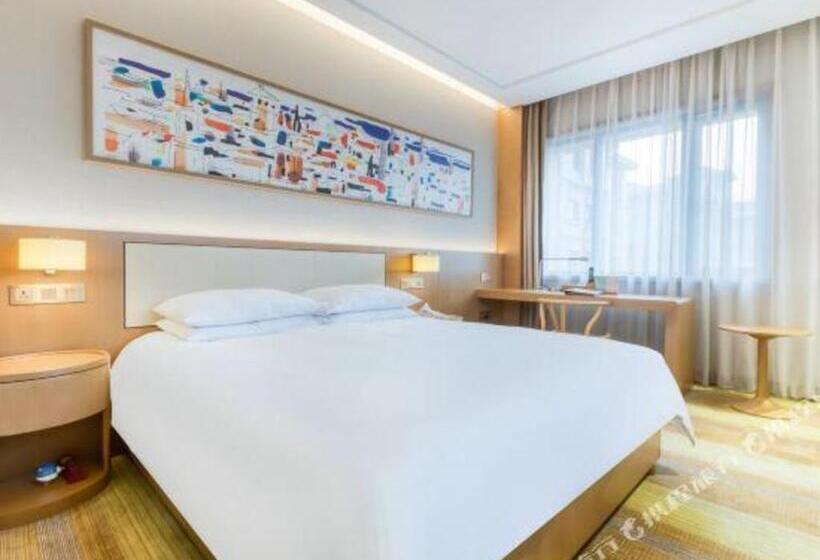 Hotel Deefly Yinrun Town