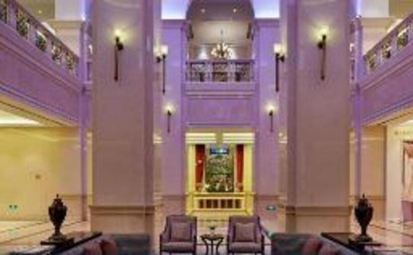 Hotel Deefly Yinrun Town