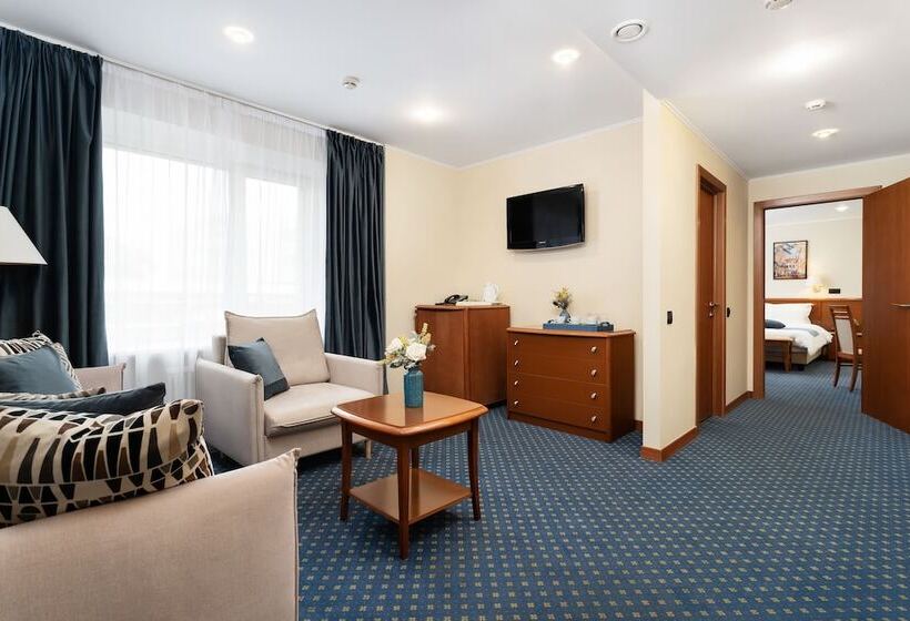 Отель Khamovniki Spektr Business