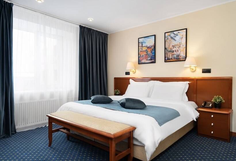 Отель Khamovniki Spektr Business