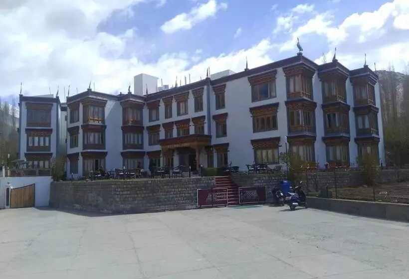 هتل Royal Ladakh