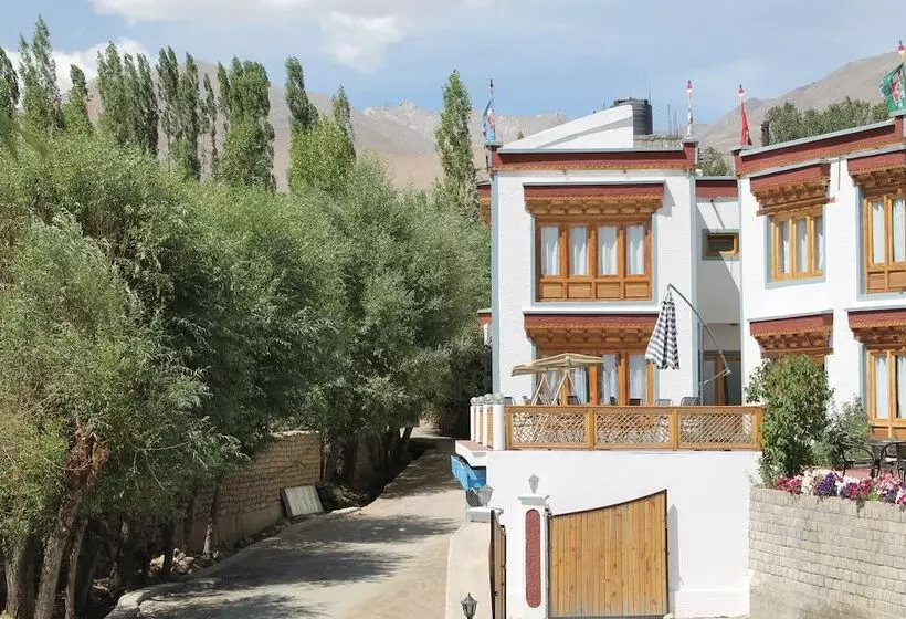 هتل Royal Ladakh
