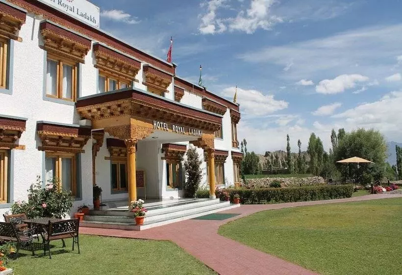 هتل Royal Ladakh