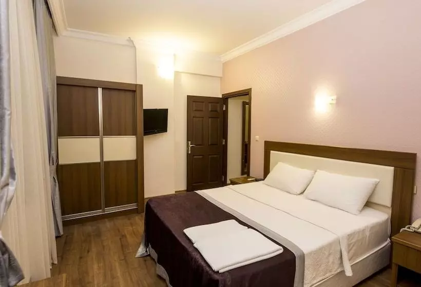 Hotel Tarbus