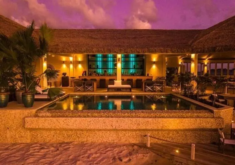 Hotelli The Liming Bequia