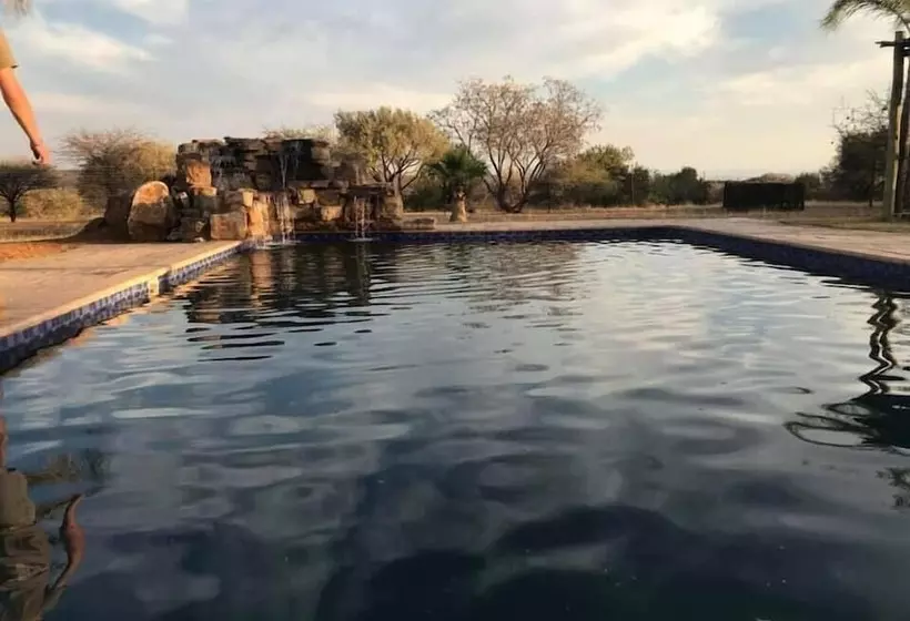 Hotelli Unathi Game Lodge