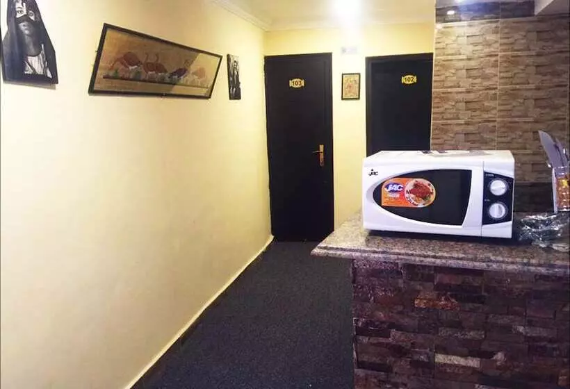 پانسیون 3 Pyramids View Inn