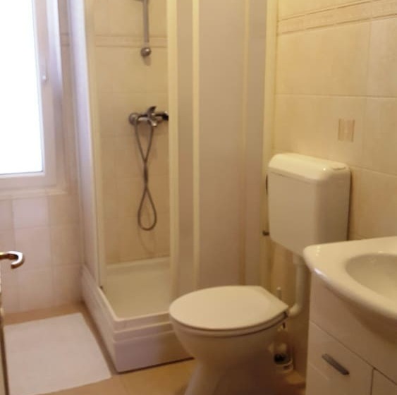 بنسيون Apartments Cola