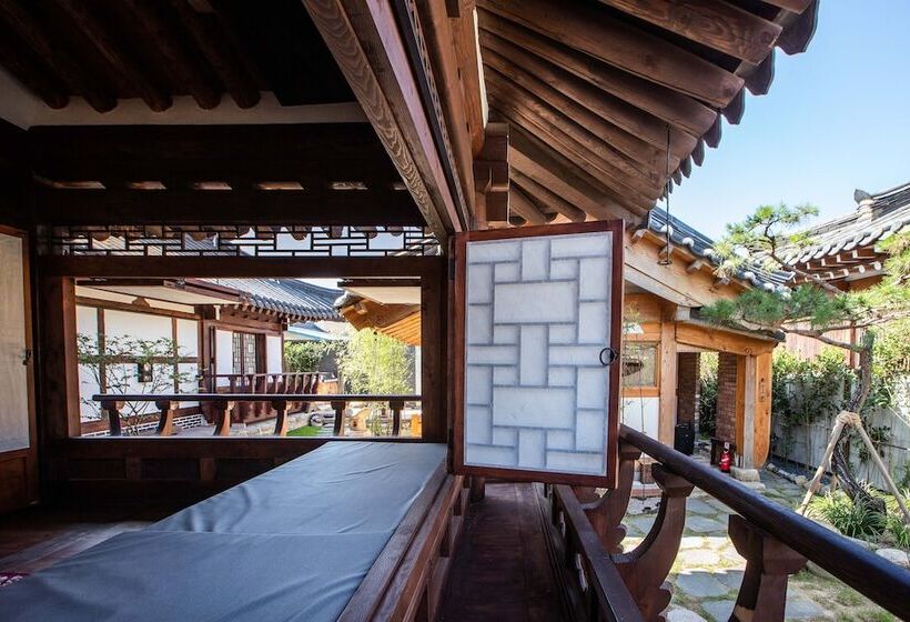 פנסיון Soi Hanok Stay