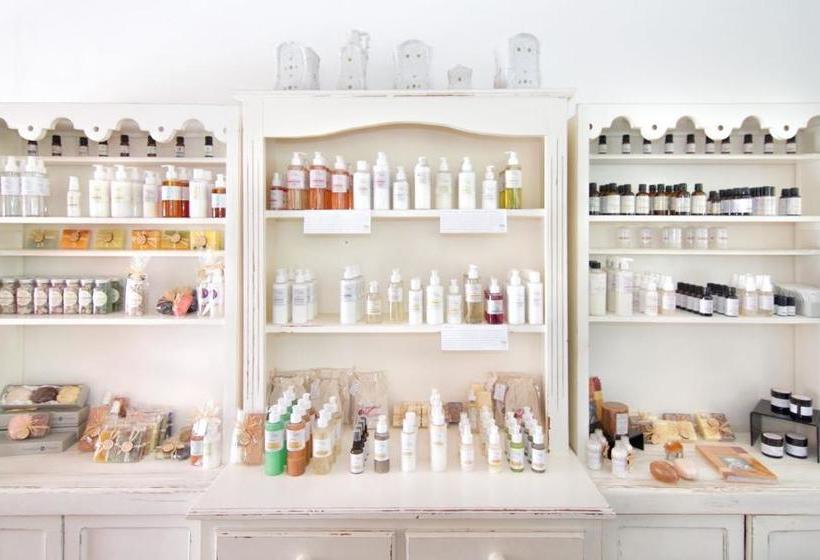 پانسیون The Station Retreat Hotel Seychelles