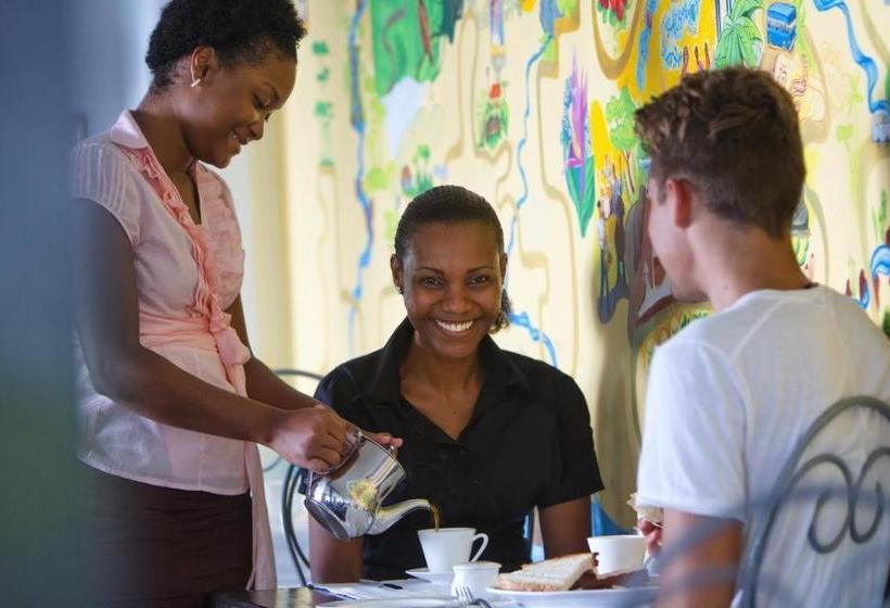 پانسیون The Station Retreat Hotel Seychelles