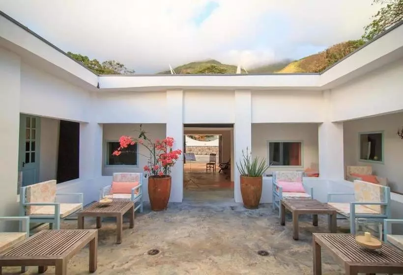 ペンション The Station Retreat Hotel Seychelles