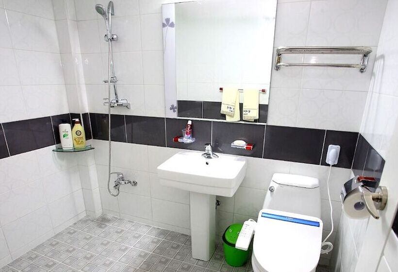 Pinky Marine Pension