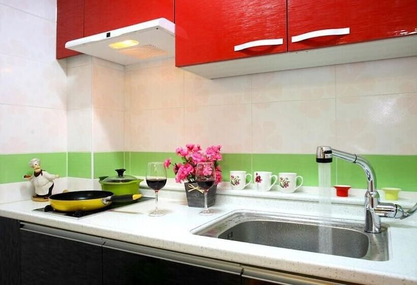 Pinky Marine Pension