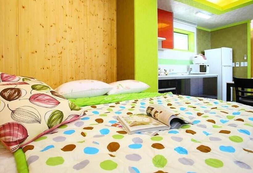 Pinky Marine Pension