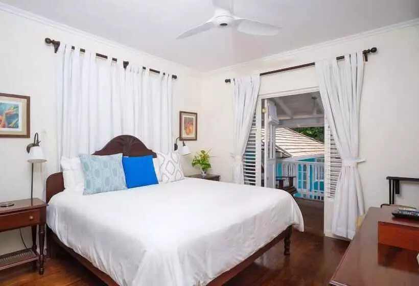 Scotch On The Rocks Ocho Rios 5br