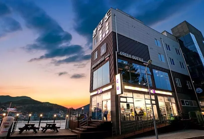 Yeosu Janggun Island Pension