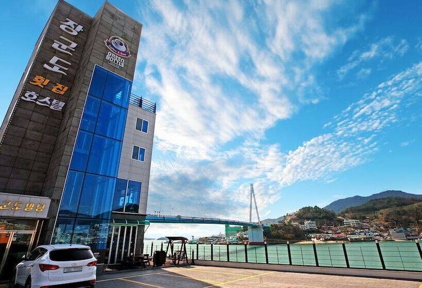 Yeosu Janggun Island Pension
