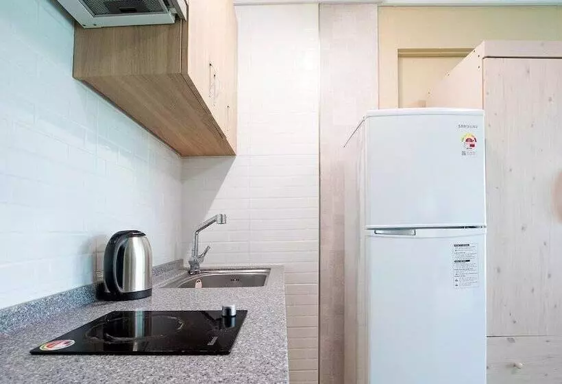 Yeosu Janggun Island Pension