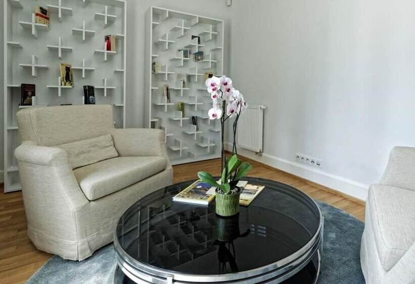 Apartments In Vila Marína