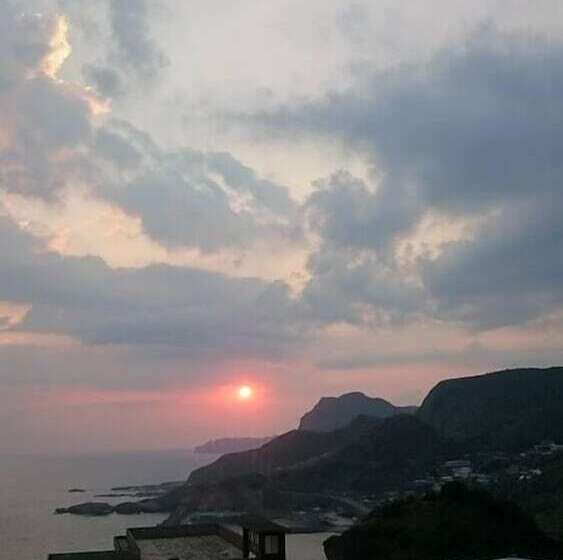 تختخواب و صبحانه Jiufen Skywater Inn