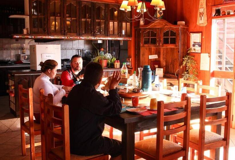 Hostal El Nogal Pucón