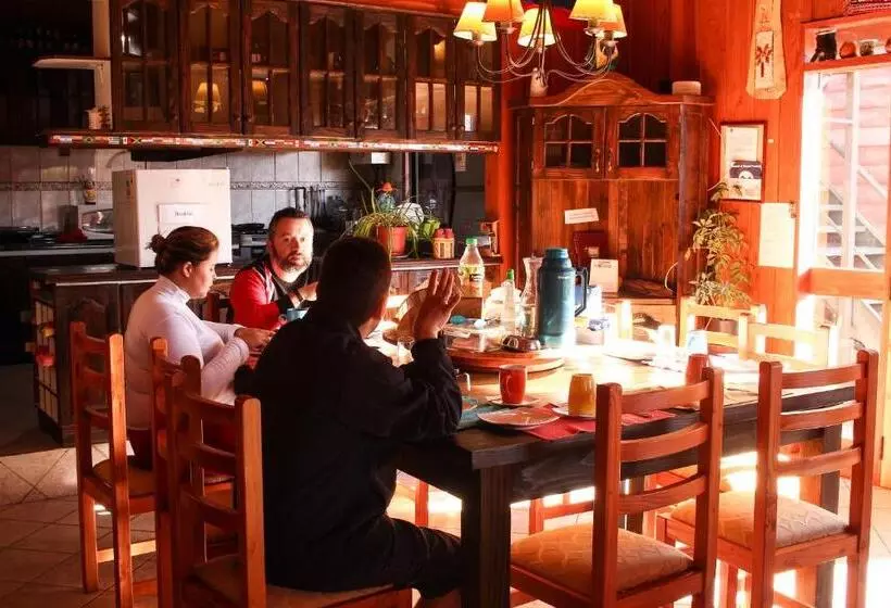 Hostal El Nogal Pucón