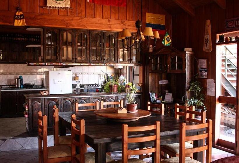 Hostal El Nogal Pucón