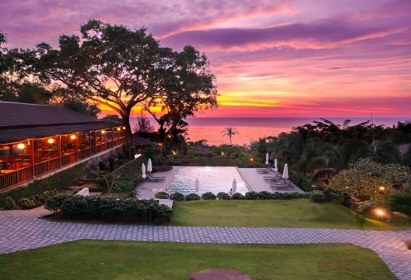 هتل Camia Resort & Spa