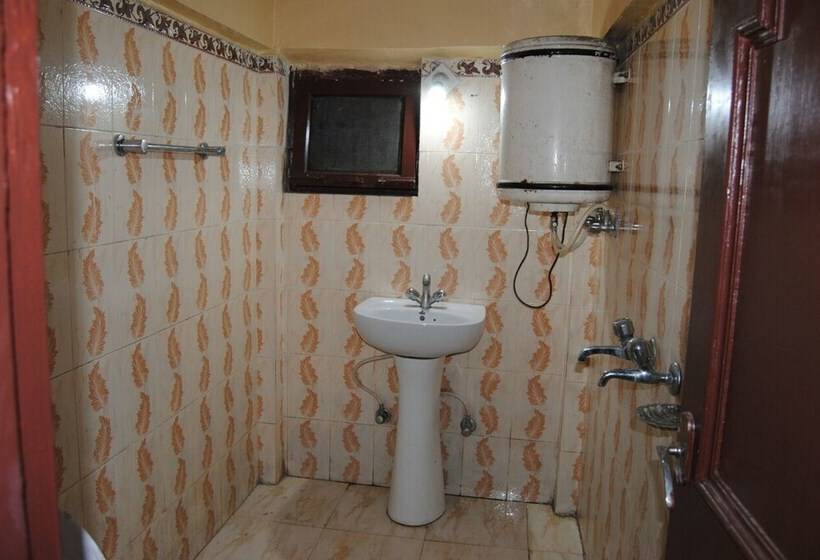 Hotell Dogra Residency Bar And Resturant