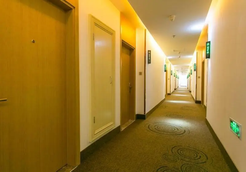 ホテル Greentree Inn