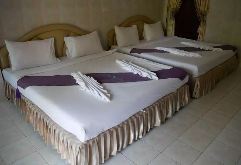 ホテル Hirun Grand