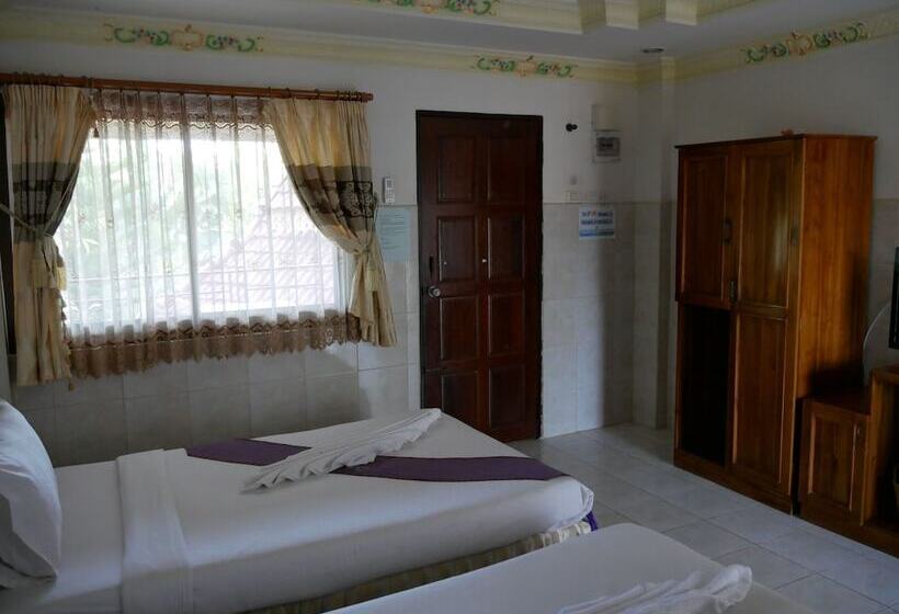 Отель Hirun Grand