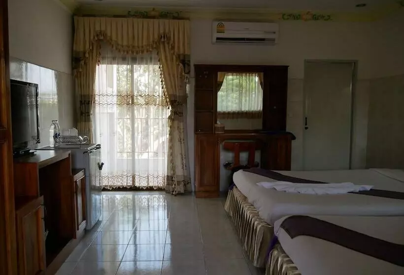 ホテル Hirun Grand