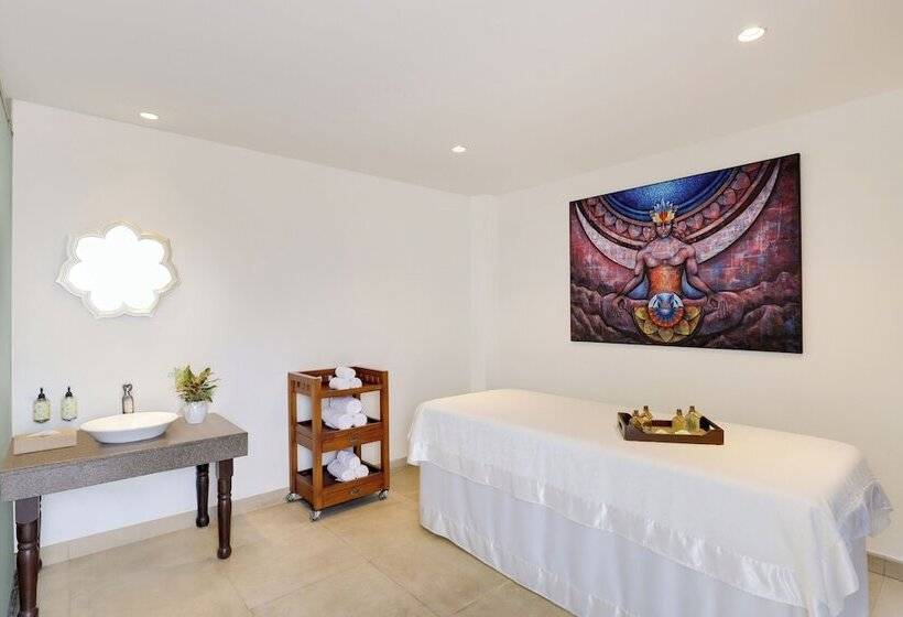 Lemon Tree Hotel, Sector 68, Sohna Road, Gurugram