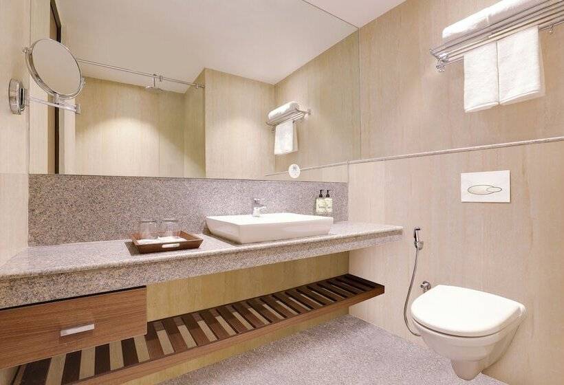 Lemon Tree Hotel, Sector 68, Sohna Road, Gurugram