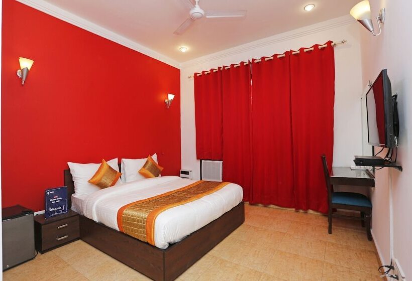 Hotel Oyo 8822 Sector 31